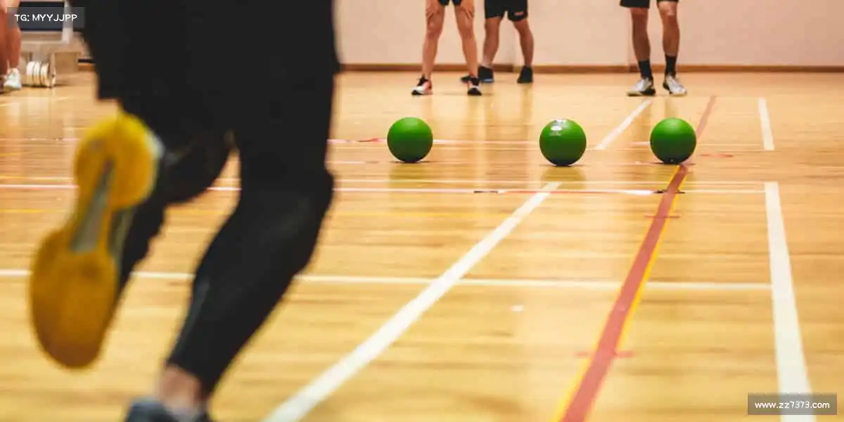 <strong>UED</strong>🎾挥动球拍，击出精彩！在体育的战场上，做自己的冠军！